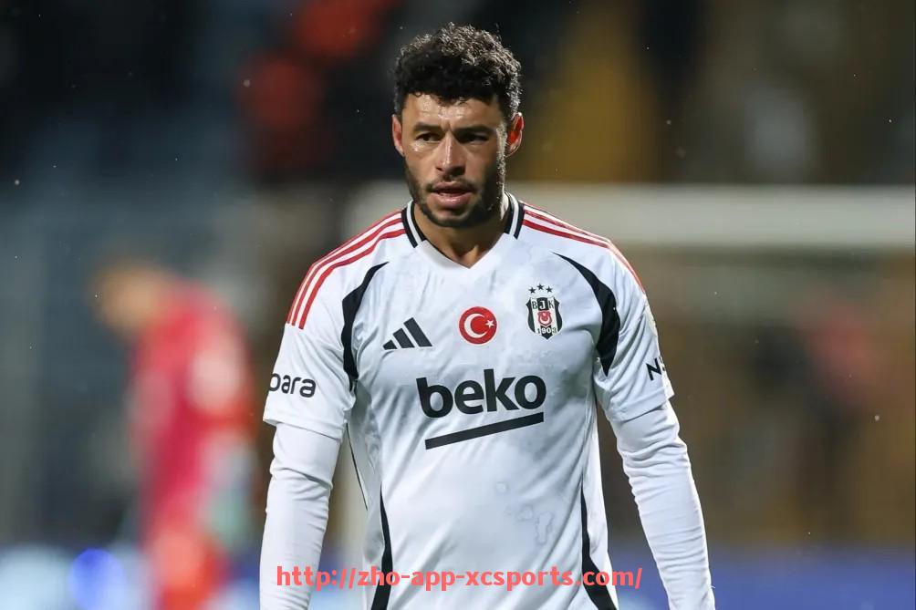 杏彩体育-英超联赛中的光头足球运动员有哪些及其表现