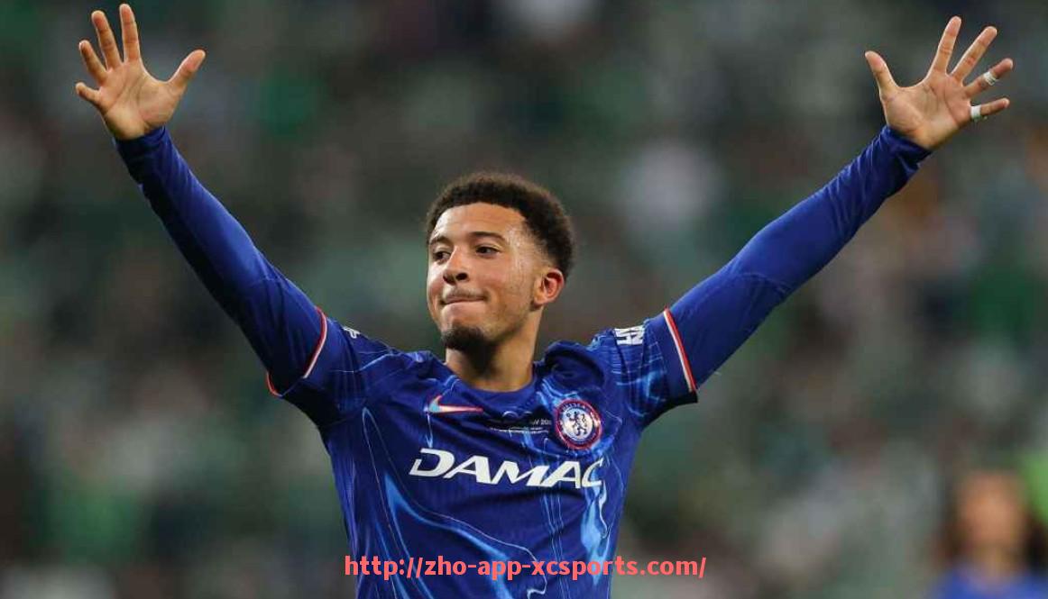 杏彩体育-英超与巴塞罗那球队间的恩怨情仇全景解析